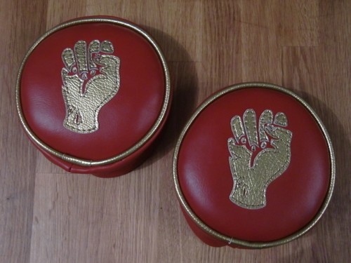 Oxblood gold fist - oxblood,